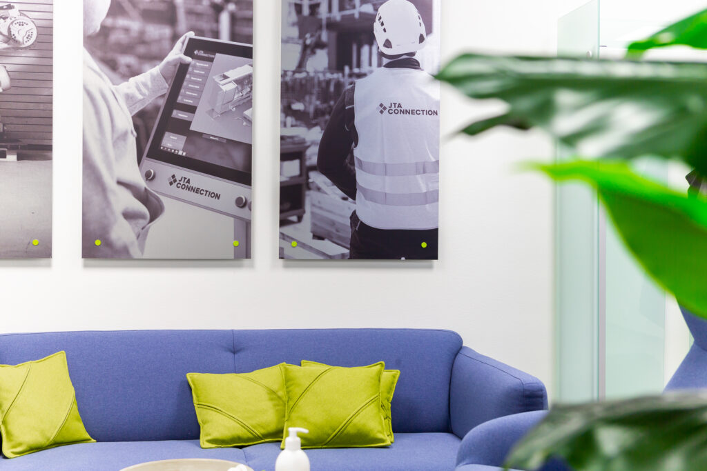 Bo Concept kalusteet aulatilassa.